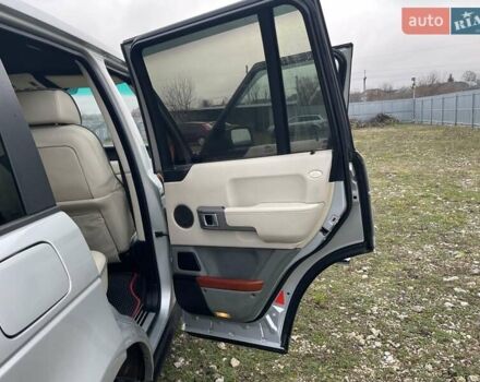 Серый Ленд Ровер Рендж Ровер, объемом двигателя 2.9 л и пробегом 300 тыс. км за 7999 $, фото 40 на Automoto.ua