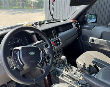 Серый Ленд Ровер Рендж Ровер, объемом двигателя 3 л и пробегом 398 тыс. км за 8950 $, фото 8 на Automoto.ua