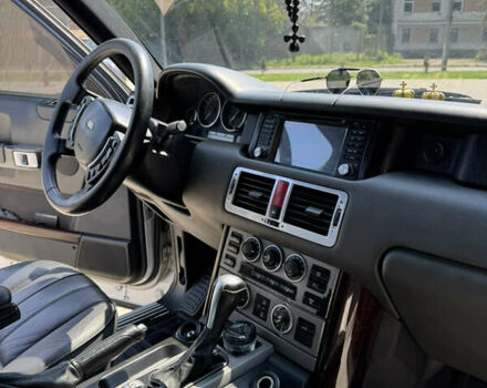 Серый Ленд Ровер Рендж Ровер, объемом двигателя 3 л и пробегом 398 тыс. км за 8950 $, фото 10 на Automoto.ua