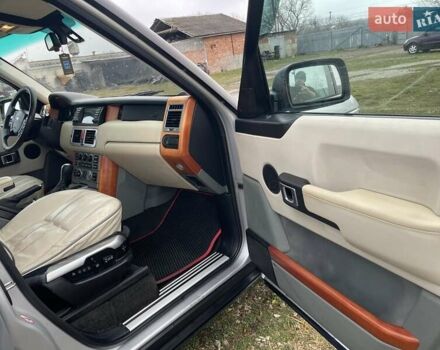 Серый Ленд Ровер Рендж Ровер, объемом двигателя 2.9 л и пробегом 300 тыс. км за 7999 $, фото 39 на Automoto.ua