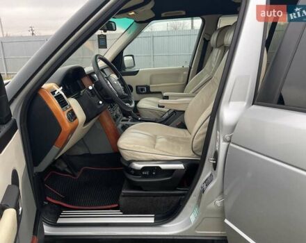 Серый Ленд Ровер Рендж Ровер, объемом двигателя 2.9 л и пробегом 300 тыс. км за 7999 $, фото 59 на Automoto.ua