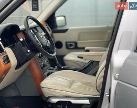 Серый Ленд Ровер Рендж Ровер, объемом двигателя 2.9 л и пробегом 300 тыс. км за 7999 $, фото 56 на Automoto.ua