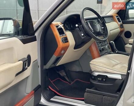 Серый Ленд Ровер Рендж Ровер, объемом двигателя 2.9 л и пробегом 300 тыс. км за 7999 $, фото 55 на Automoto.ua