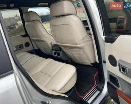 Серый Ленд Ровер Рендж Ровер, объемом двигателя 2.9 л и пробегом 300 тыс. км за 7999 $, фото 41 на Automoto.ua