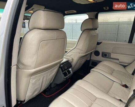 Серый Ленд Ровер Рендж Ровер, объемом двигателя 2.9 л и пробегом 300 тыс. км за 7999 $, фото 52 на Automoto.ua