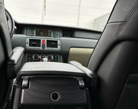 Серый Ленд Ровер Рендж Ровер, объемом двигателя 3 л и пробегом 250 тыс. км за 9600 $, фото 7 на Automoto.ua