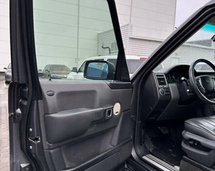 Серый Ленд Ровер Рендж Ровер, объемом двигателя 3 л и пробегом 250 тыс. км за 9600 $, фото 4 на Automoto.ua