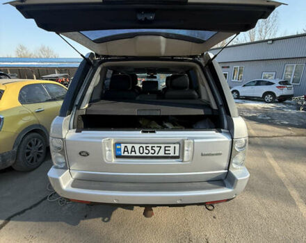 Ленд Ровер Рендж Ровер 2005 в Киеве на Automoto.ua Серый Ленд Ровер Рендж Ровер, объемом двигателя 4.2 л и пробегом 202 тыс. км за 9647 $, фото 3 на Automoto.ua