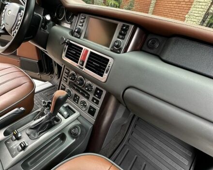 Сірий Ленд Ровер Рендж Ровер, об'ємом двигуна 3 л та пробігом 281 тис. км за 20500 $, фото 19 на Automoto.ua