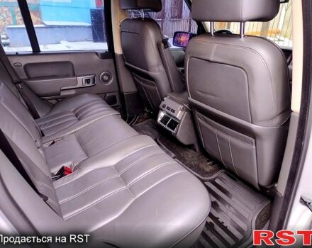 Серый Ленд Ровер Рендж Ровер, объемом двигателя 4.4 л и пробегом 233 тыс. км за 9500 $, фото 11 на Automoto.ua