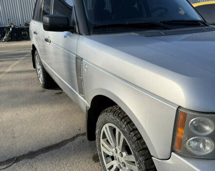 Ленд Ровер Рендж Ровер 2005 в Киеве на Automoto.ua Серый Ленд Ровер Рендж Ровер, объемом двигателя 4.2 л и пробегом 202 тыс. км за 9647 $, фото 12 на Automoto.ua