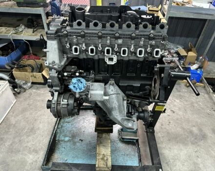 Сірий Ленд Ровер Рендж Ровер, об'ємом двигуна 3 л та пробігом 281 тис. км за 20500 $, фото 2 на Automoto.ua