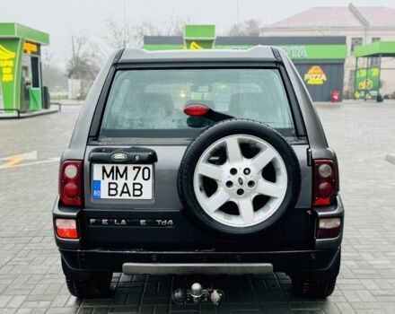 Сірий Ленд Ровер Рендж Ровер, об'ємом двигуна 2 л та пробігом 240 тис. км за 2950 $, фото 4 на Automoto.ua