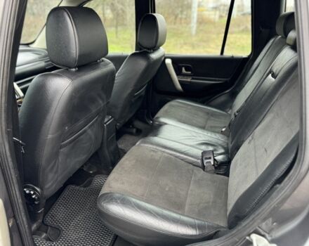 Серый Ленд Ровер Рендж Ровер, объемом двигателя 2 л и пробегом 245 тыс. км за 3350 $, фото 6 на Automoto.ua