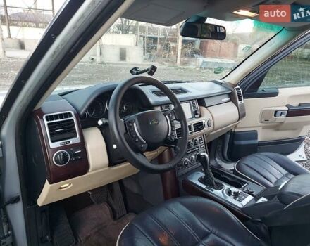 Серый Ленд Ровер Рендж Ровер, объемом двигателя 3.63 л и пробегом 350 тыс. км за 11500 $, фото 6 на Automoto.ua