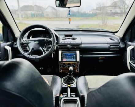 Серый Ленд Ровер Рендж Ровер, объемом двигателя 2 л и пробегом 245 тыс. км за 3350 $, фото 5 на Automoto.ua