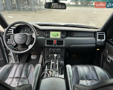 Сірий Ленд Ровер Рендж Ровер, об'ємом двигуна 4.2 л та пробігом 189 тис. км за 10500 $, фото 17 на Automoto.ua