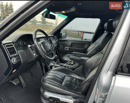 Сірий Ленд Ровер Рендж Ровер, об'ємом двигуна 4.2 л та пробігом 198 тис. км за 9200 $, фото 16 на Automoto.ua