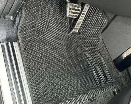 Серый Ленд Ровер Рендж Ровер, объемом двигателя 4.2 л и пробегом 188 тыс. км за 10500 $, фото 16 на Automoto.ua