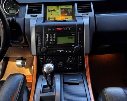 Серый Ленд Ровер Рендж Ровер, объемом двигателя 4.2 л и пробегом 215 тыс. км за 12700 $, фото 5 на Automoto.ua