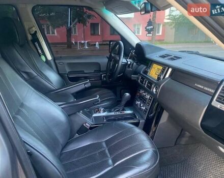 Серый Ленд Ровер Рендж Ровер, объемом двигателя 3.6 л и пробегом 330 тыс. км за 13300 $, фото 5 на Automoto.ua