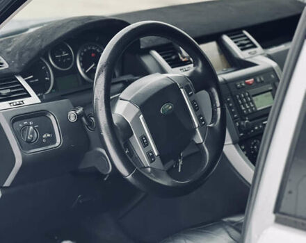 Серый Ленд Ровер Рендж Ровер, объемом двигателя 3.6 л и пробегом 250 тыс. км за 13500 $, фото 7 на Automoto.ua