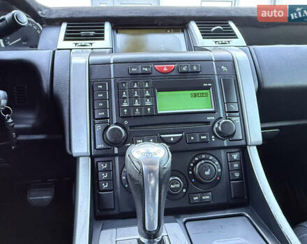 Серый Ленд Ровер Рендж Ровер, объемом двигателя 3.63 л и пробегом 247 тыс. км за 14500 $, фото 40 на Automoto.ua