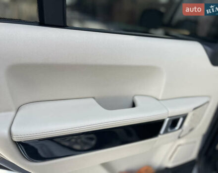 Сірий Ленд Ровер Рендж Ровер, об'ємом двигуна 4.2 л та пробігом 167 тис. км за 12000 $, фото 9 на Automoto.ua