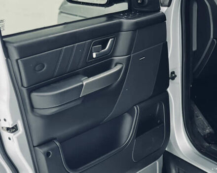 Серый Ленд Ровер Рендж Ровер, объемом двигателя 3.6 л и пробегом 250 тыс. км за 13500 $, фото 13 на Automoto.ua