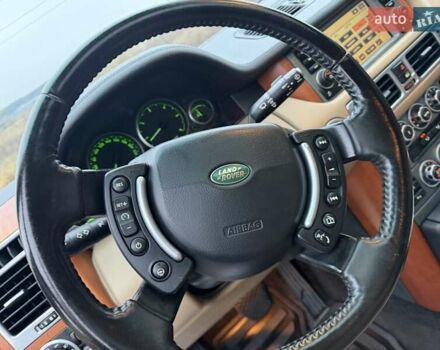 Сірий Ленд Ровер Рендж Ровер, об'ємом двигуна 3.6 л та пробігом 241 тис. км за 12000 $, фото 21 на Automoto.ua