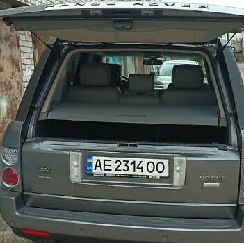 Сірий Ленд Ровер Рендж Ровер, об'ємом двигуна 3.6 л та пробігом 177 тис. км за 11999 $, фото 8 на Automoto.ua