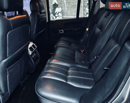 Сірий Ленд Ровер Рендж Ровер, об'ємом двигуна 3.6 л та пробігом 200 тис. км за 10500 $, фото 27 на Automoto.ua