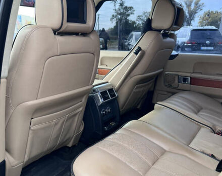 Серый Ленд Ровер Рендж Ровер, объемом двигателя 3.63 л и пробегом 240 тыс. км за 10500 $, фото 8 на Automoto.ua