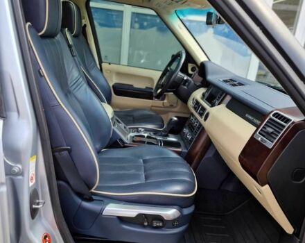 Серый Ленд Ровер Рендж Ровер, объемом двигателя 4.2 л и пробегом 131 тыс. км за 15000 $, фото 7 на Automoto.ua