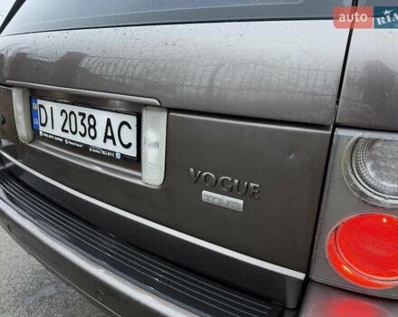 Сірий Ленд Ровер Рендж Ровер, об'ємом двигуна 3.6 л та пробігом 241 тис. км за 12000 $, фото 16 на Automoto.ua