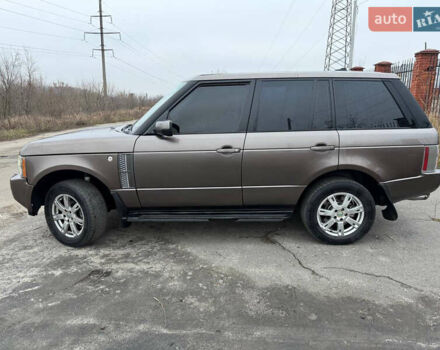 Серый Ленд Ровер Рендж Ровер, объемом двигателя 3.63 л и пробегом 240 тыс. км за 9999 $, фото 2 на Automoto.ua