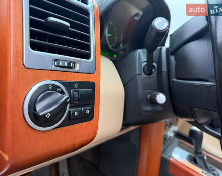 Серый Ленд Ровер Рендж Ровер, объемом двигателя 3.63 л и пробегом 240 тыс. км за 9999 $, фото 22 на Automoto.ua