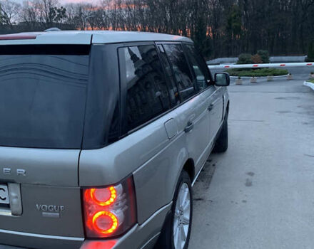 Серый Ленд Ровер Рендж Ровер, объемом двигателя 4.37 л и пробегом 398 тыс. км за 12500 $, фото 7 на Automoto.ua