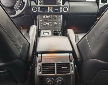 Сірий Ленд Ровер Рендж Ровер, об'ємом двигуна 4.37 л та пробігом 246 тис. км за 21000 $, фото 12 на Automoto.ua