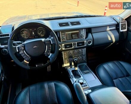 Серый Ленд Ровер Рендж Ровер, объемом двигателя 5 л и пробегом 255 тыс. км за 15350 $, фото 6 на Automoto.ua