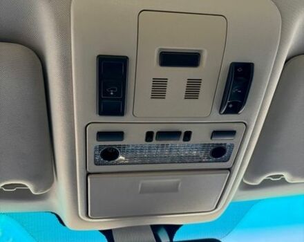 Серый Ленд Ровер Рендж Ровер, объемом двигателя 5 л и пробегом 255 тыс. км за 15350 $, фото 20 на Automoto.ua