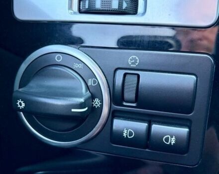 Серый Ленд Ровер Рендж Ровер, объемом двигателя 5 л и пробегом 255 тыс. км за 15350 $, фото 16 на Automoto.ua