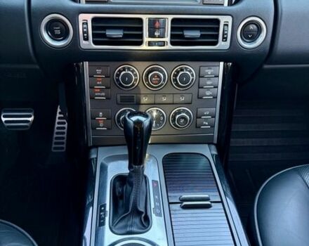 Серый Ленд Ровер Рендж Ровер, объемом двигателя 5 л и пробегом 255 тыс. км за 15350 $, фото 21 на Automoto.ua