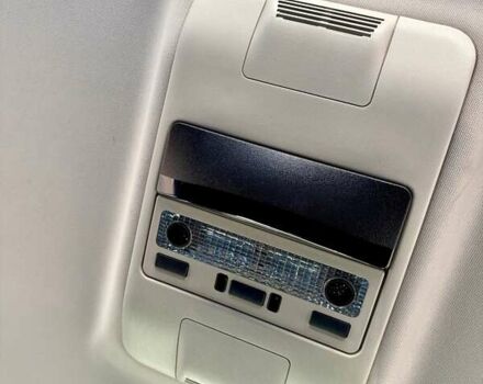 Серый Ленд Ровер Рендж Ровер, объемом двигателя 5 л и пробегом 255 тыс. км за 15350 $, фото 22 на Automoto.ua