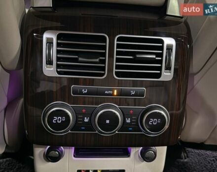 Сірий Ленд Ровер Рендж Ровер, об'ємом двигуна 5 л та пробігом 174 тис. км за 38000 $, фото 21 на Automoto.ua