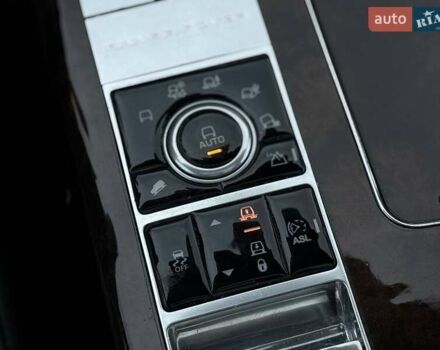 Серый Ленд Ровер Рендж Ровер, объемом двигателя 4.37 л и пробегом 207 тыс. км за 35000 $, фото 12 на Automoto.ua