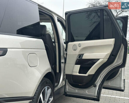 Сірий Ленд Ровер Рендж Ровер, об'ємом двигуна 4.37 л та пробігом 180 тис. км за 35500 $, фото 41 на Automoto.ua