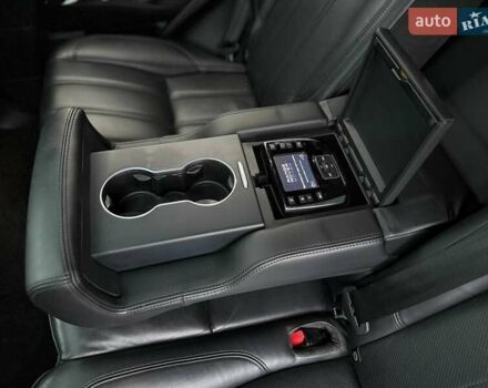 Серый Ленд Ровер Рендж Ровер, объемом двигателя 4.37 л и пробегом 207 тыс. км за 35000 $, фото 26 на Automoto.ua