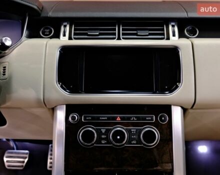 Сірий Ленд Ровер Рендж Ровер, об'ємом двигуна 4.37 л та пробігом 227 тис. км за 31900 $, фото 16 на Automoto.ua