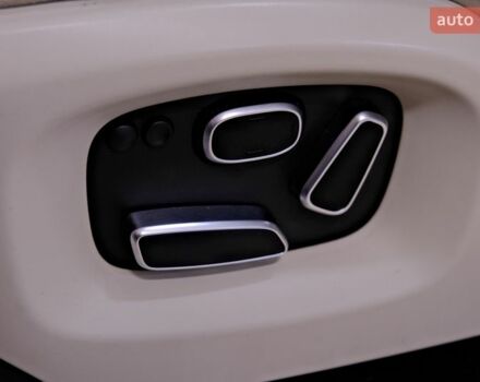 Сірий Ленд Ровер Рендж Ровер, об'ємом двигуна 4.37 л та пробігом 227 тис. км за 31900 $, фото 27 на Automoto.ua